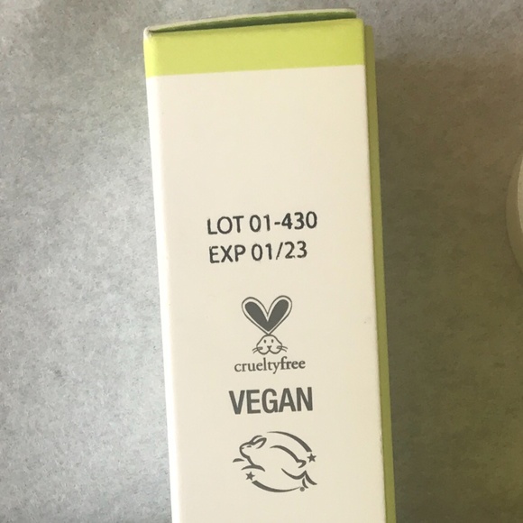 Juice Beauty Sample Size Set - Picture 3 of 3